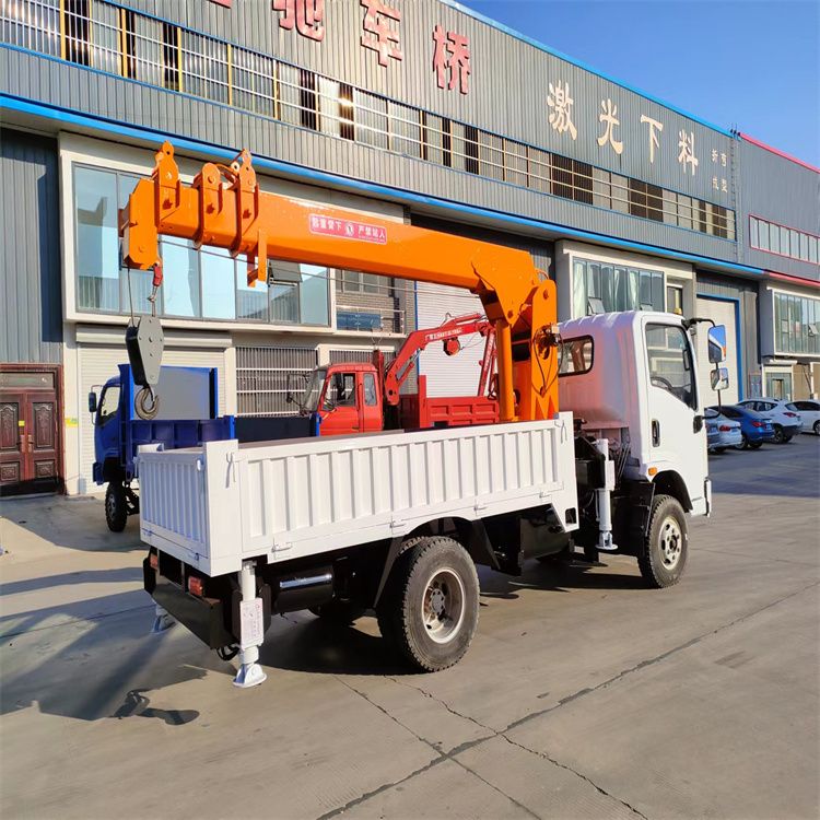 娄星区三轮随车吊定制 农用改装机自备吊中瑞长期出售